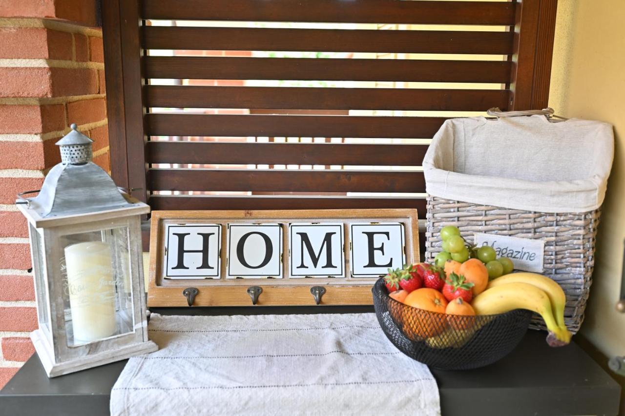 Aura Loving Home Con 4 Posti Letto, Cucina Completa, Terrazzo Ed Un Grande Parco Verde Serravalle d'Asti Екстер'єр фото