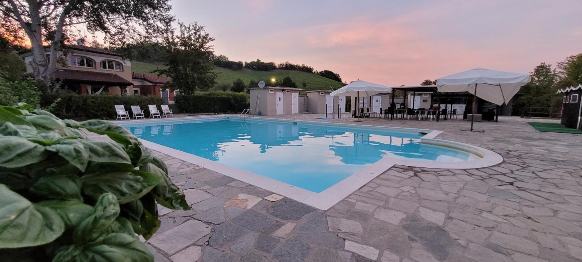 Aura Loving Home Con 4 Posti Letto, Cucina Completa, Terrazzo Ed Un Grande Parco Verde Serravalle d'Asti Екстер'єр фото
